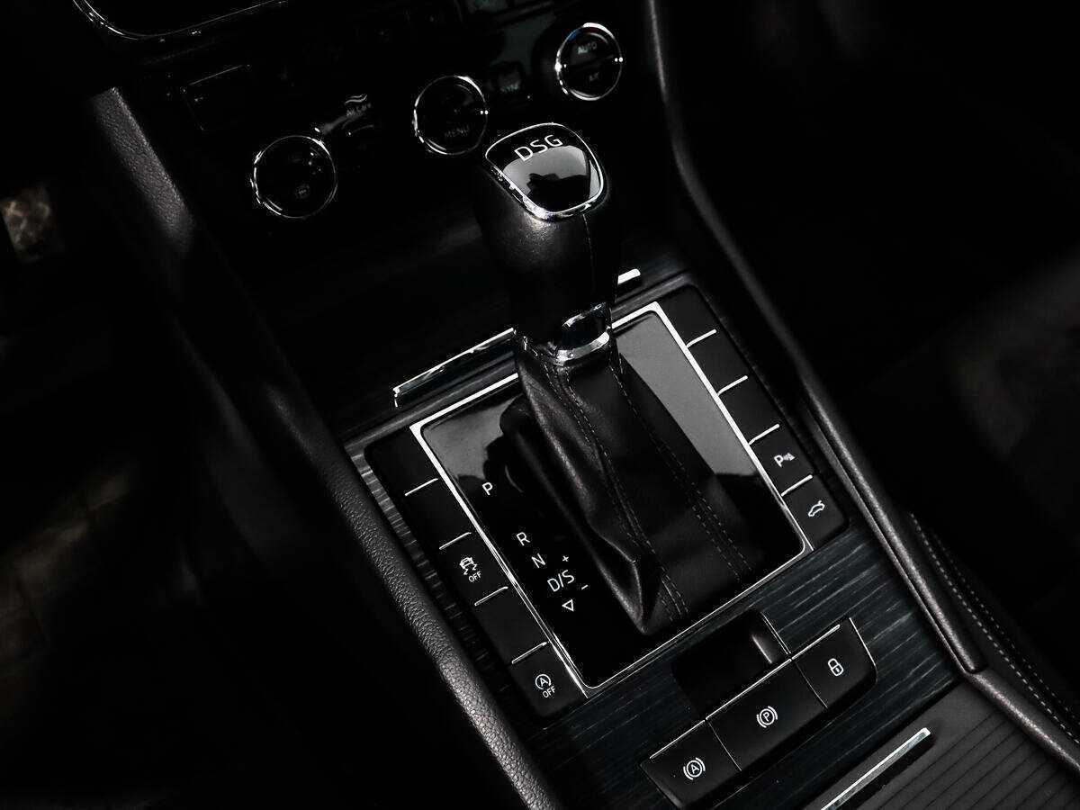 Skoda Superb б/у, 2019, Роботизированная. Фото: #11