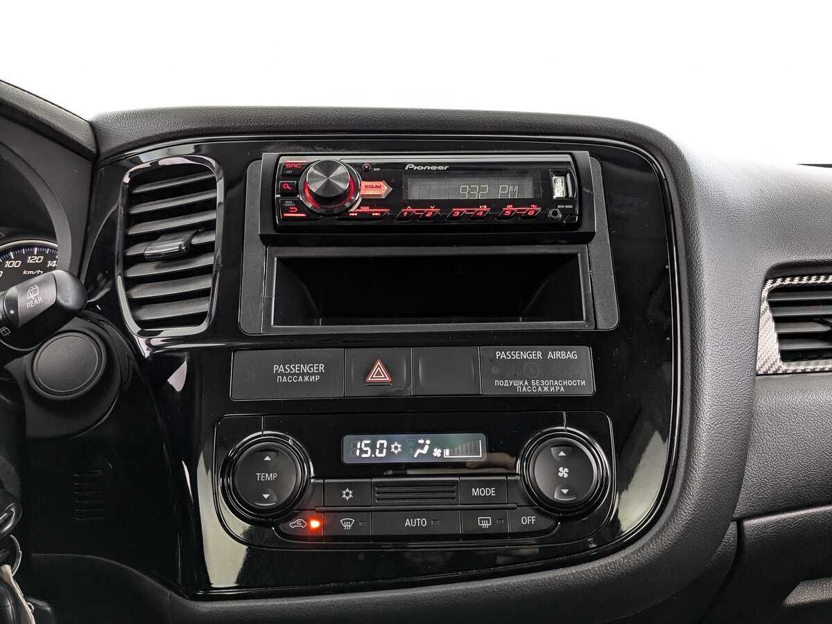 Mitsubishi Outlander б/у, 2015, Вариатор. Фото: #12