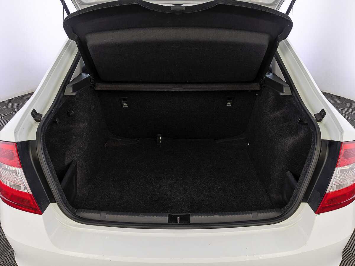 Skoda Rapid б/у, 2017, Механическая. Фото: #9