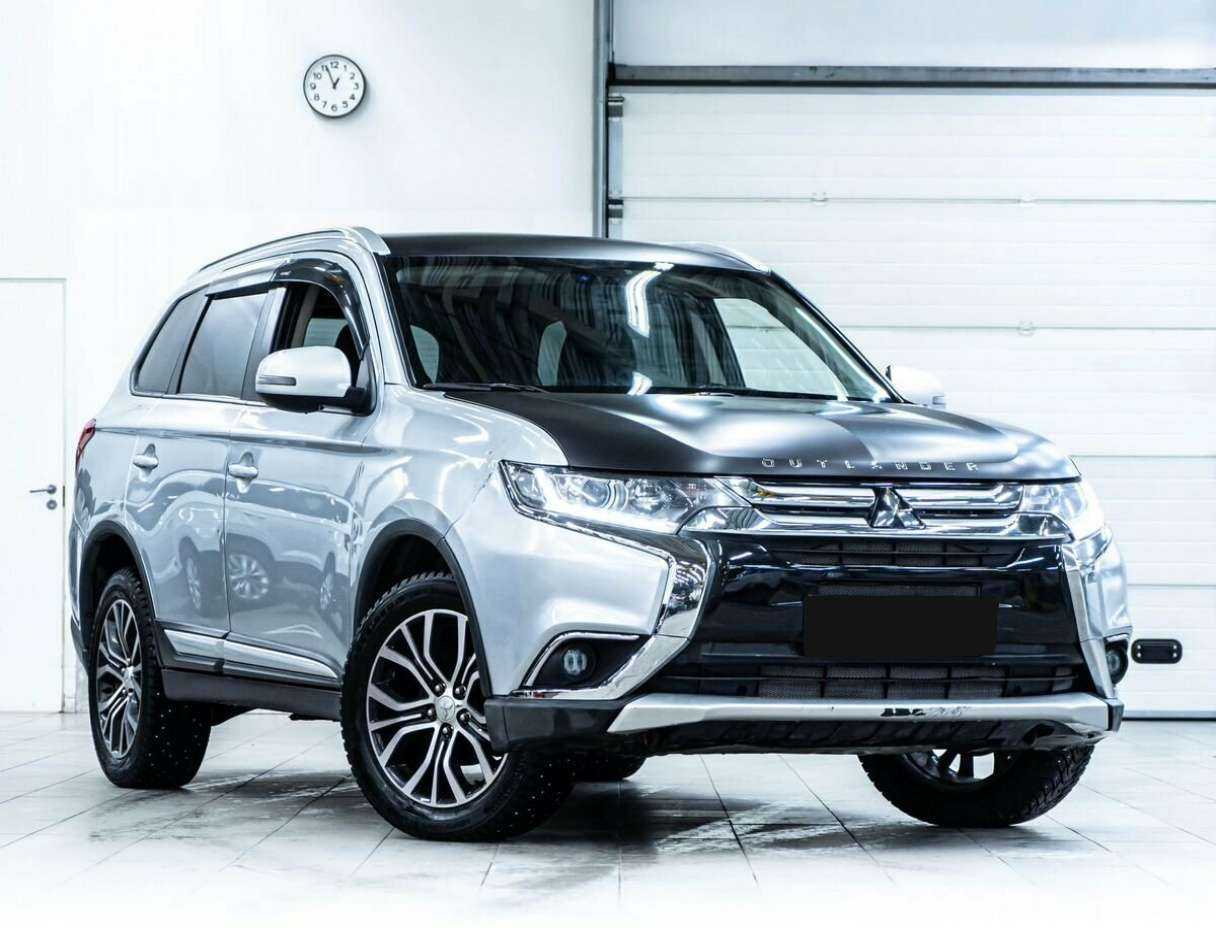 Mitsubishi Outlander б/у, 2017, Вариатор. Фото: #1
