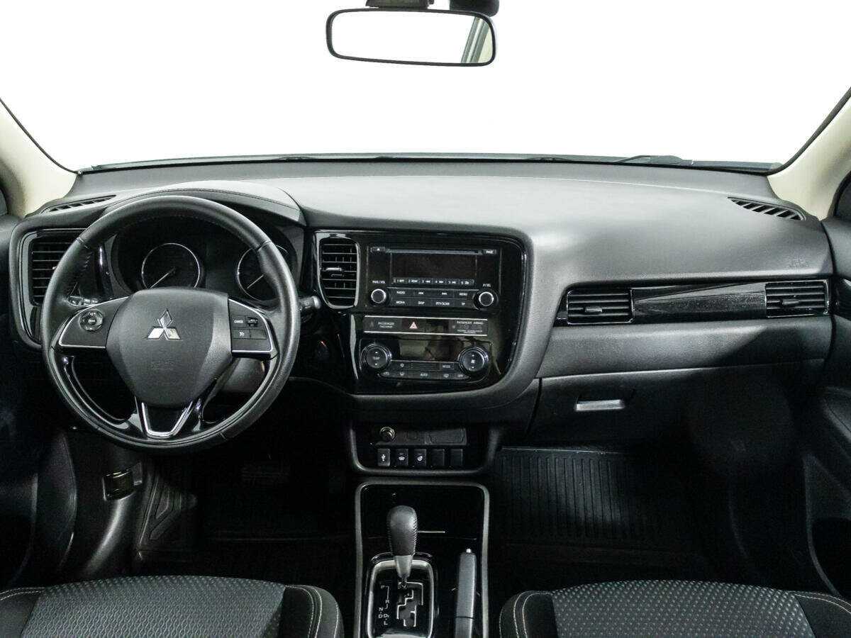 Mitsubishi Outlander б/у, 2020, Вариатор. Фото: #12
