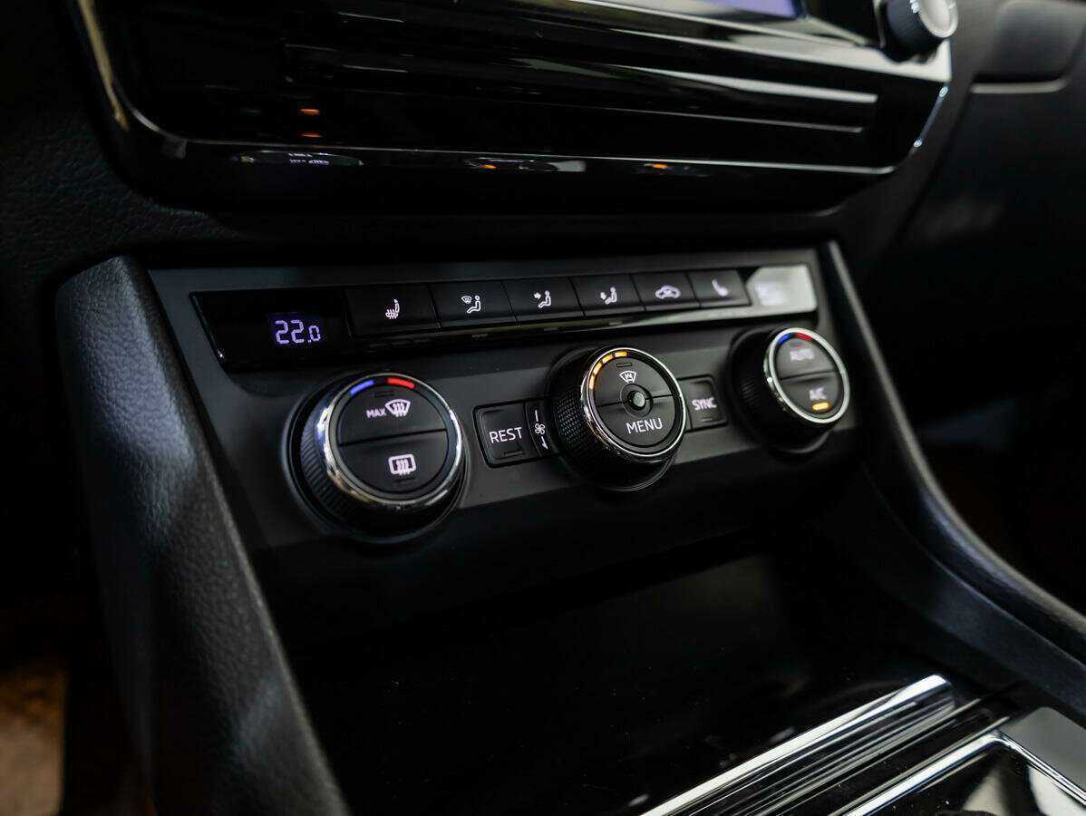 Skoda Superb б/у, 2016, Роботизированная. Фото: #13