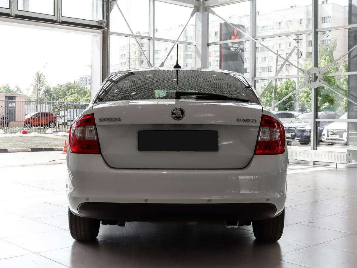 Skoda Rapid б/у, 2016, Автоматическая. Фото: #4