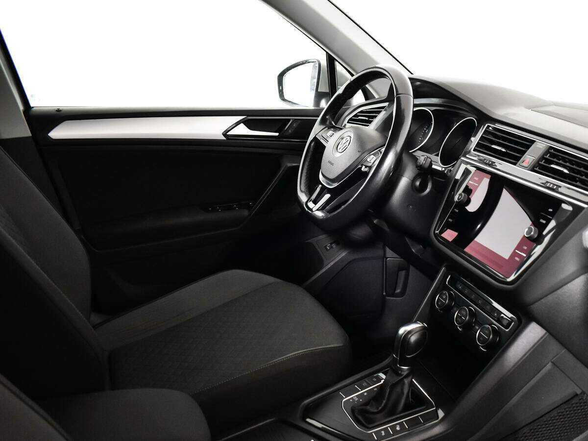 Volkswagen Tiguan б/у, 2017, Роботизированная. Фото: #8