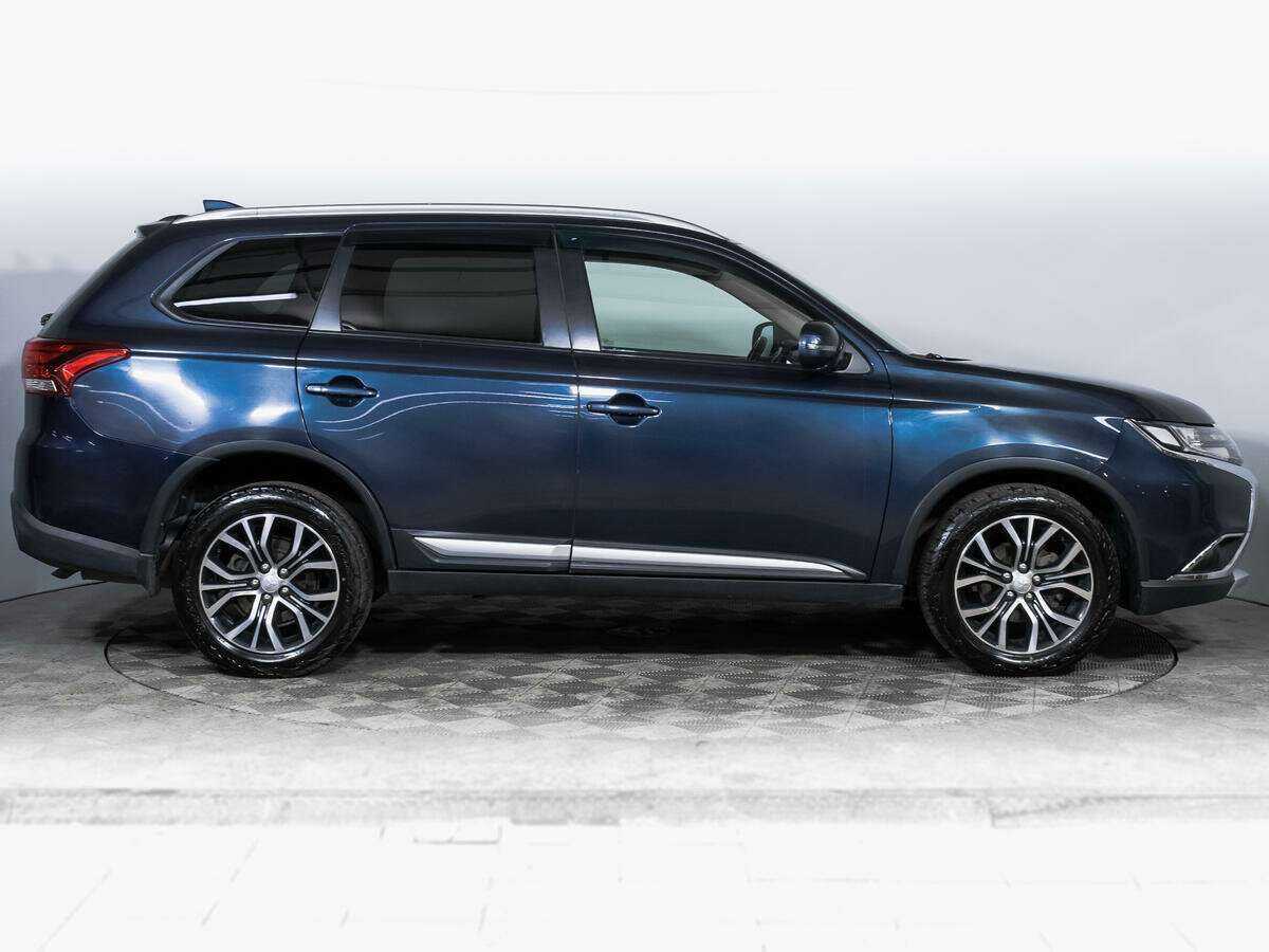 Mitsubishi Outlander б/у, 2017, Вариатор. Фото: #3