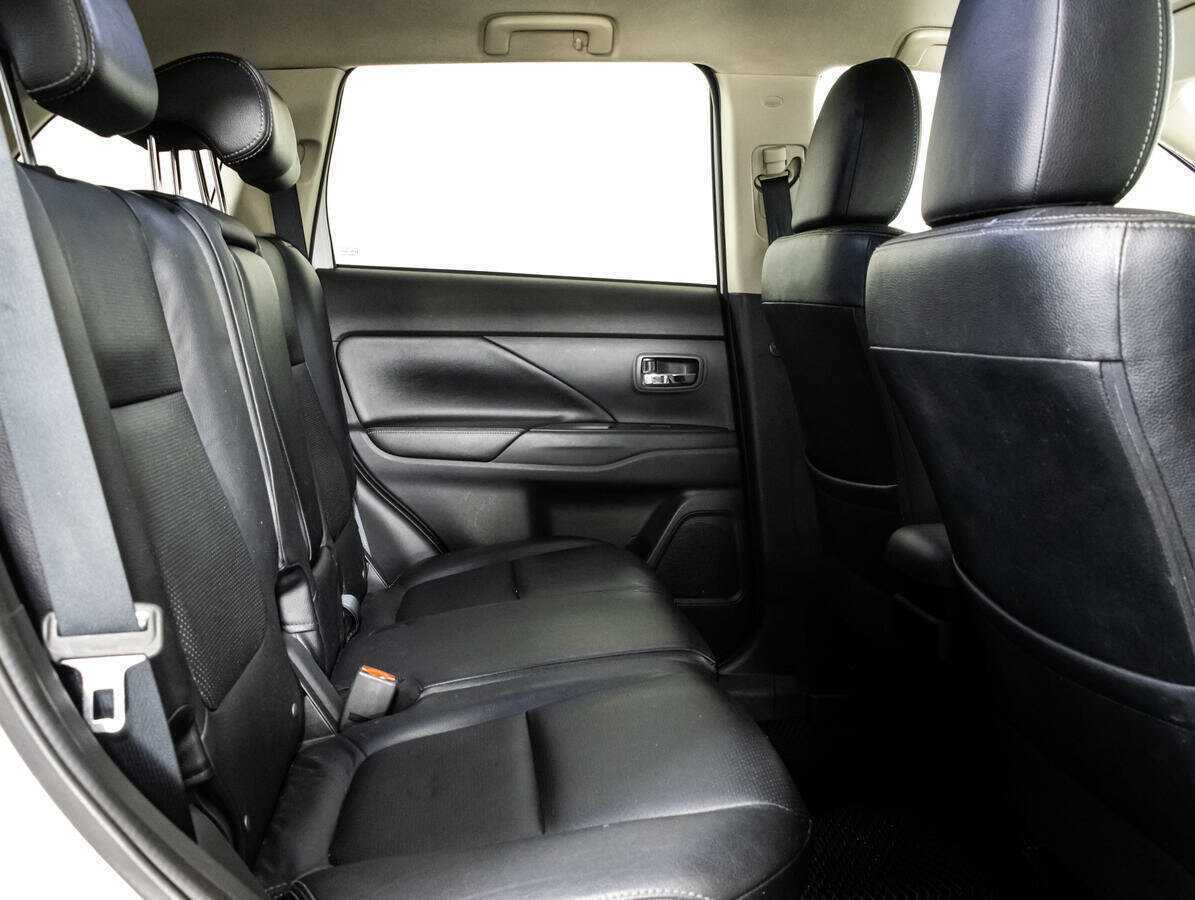 Mitsubishi Outlander б/у, 2014, Вариатор. Фото: #14