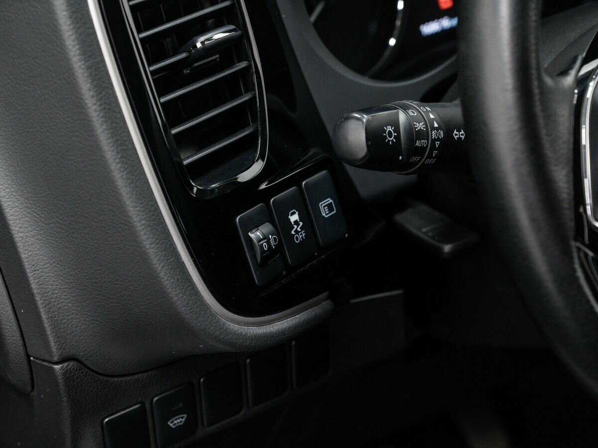 Mitsubishi Outlander б/у, 2016, Вариатор. Фото: #17