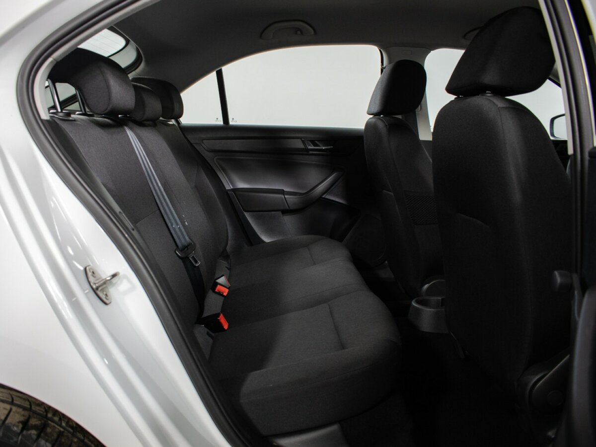 Skoda Rapid б/у, 2017, Механическая. Фото: #9