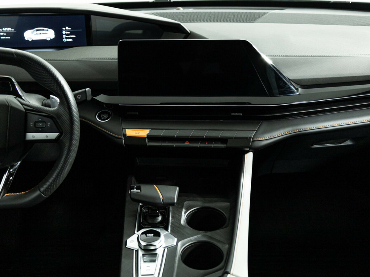 Changan UNI-V б/у, 2024, Роботизированная. Фото: #13