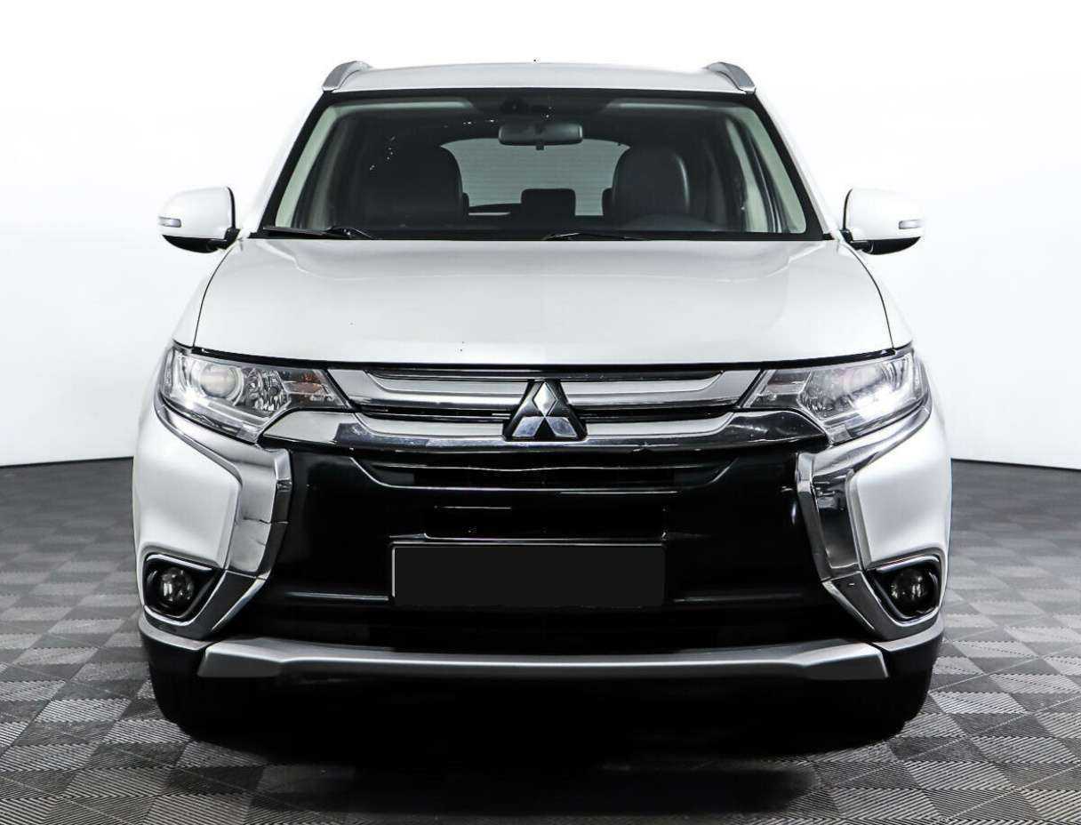 Mitsubishi Outlander б/у, 2016, Вариатор. Фото: #1