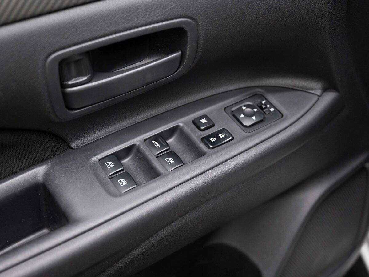Mitsubishi Outlander б/у, 2017, Вариатор. Фото: #17