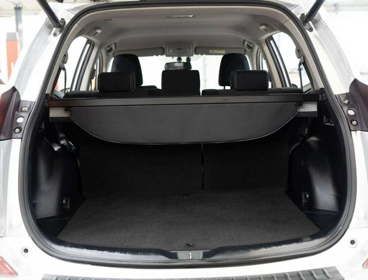 Toyota RAV4 б/у, 2016, Вариатор. Фото: #7