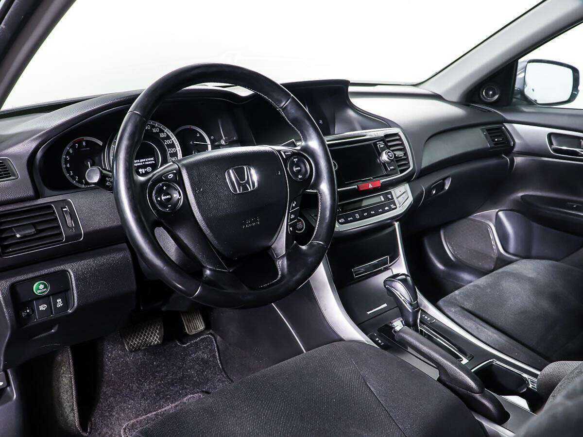 Honda Accord б/у, 2013, Автоматическая. Фото: #9