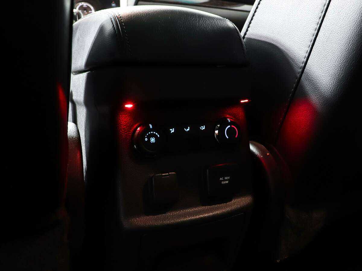 Ford Explorer б/у, 2012, Автоматическая. Фото: #25