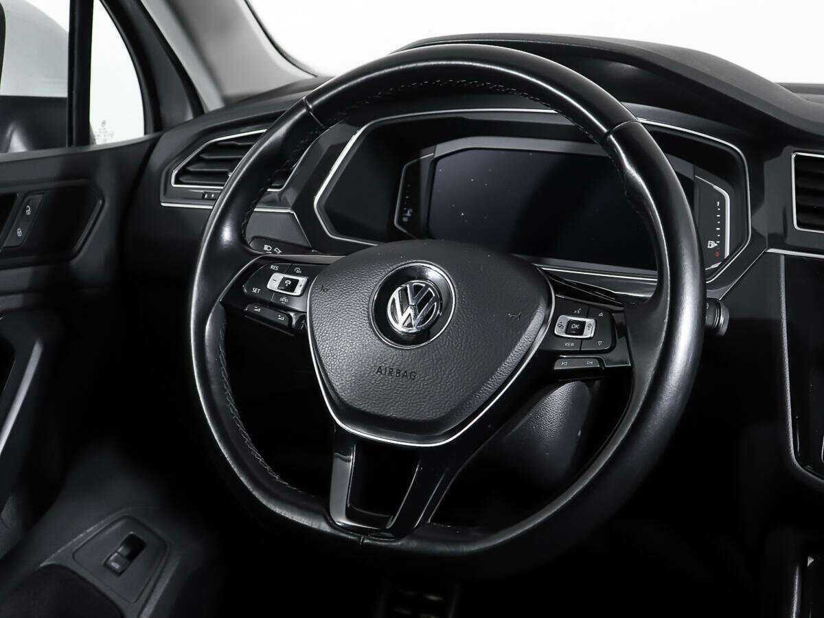 Volkswagen Tiguan б/у, 2018, Роботизированная. Фото: #12