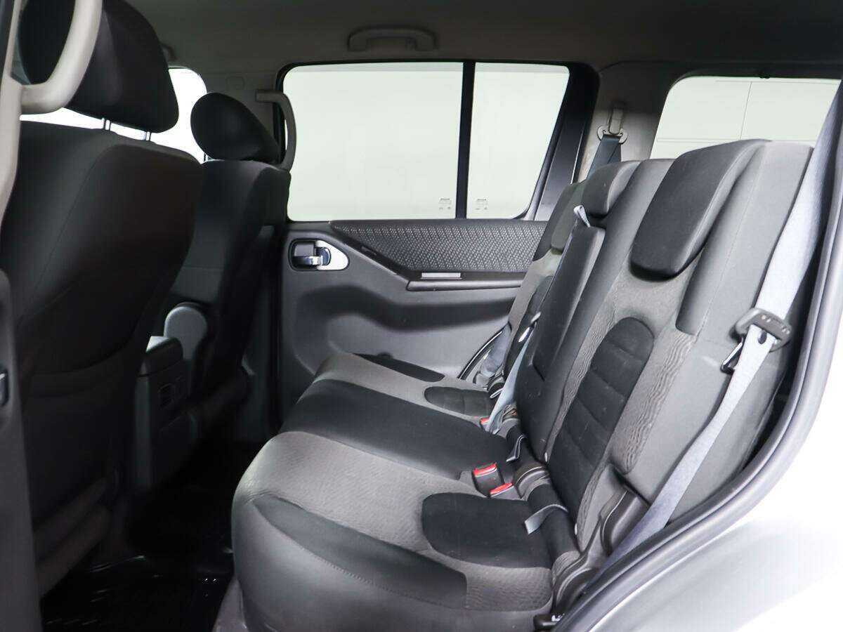 Nissan Pathfinder б/у, 2012, Механическая. Фото: #9