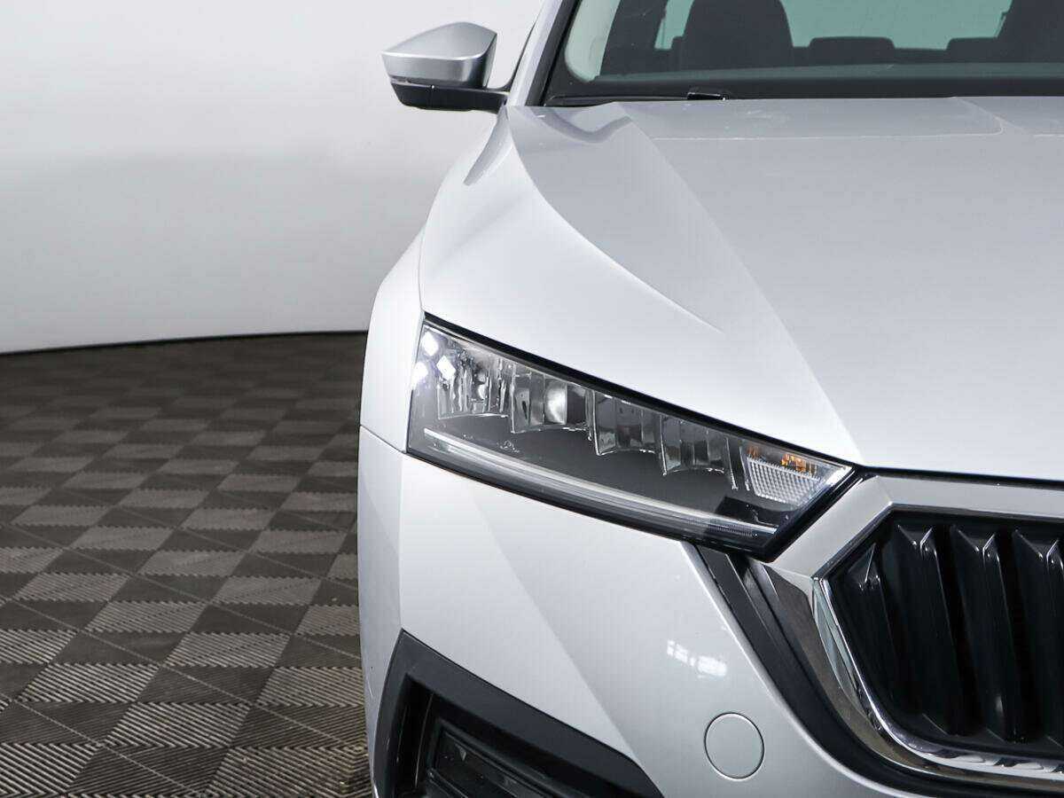 Skoda Octavia б/у, 2020, Роботизированная. Фото: #23