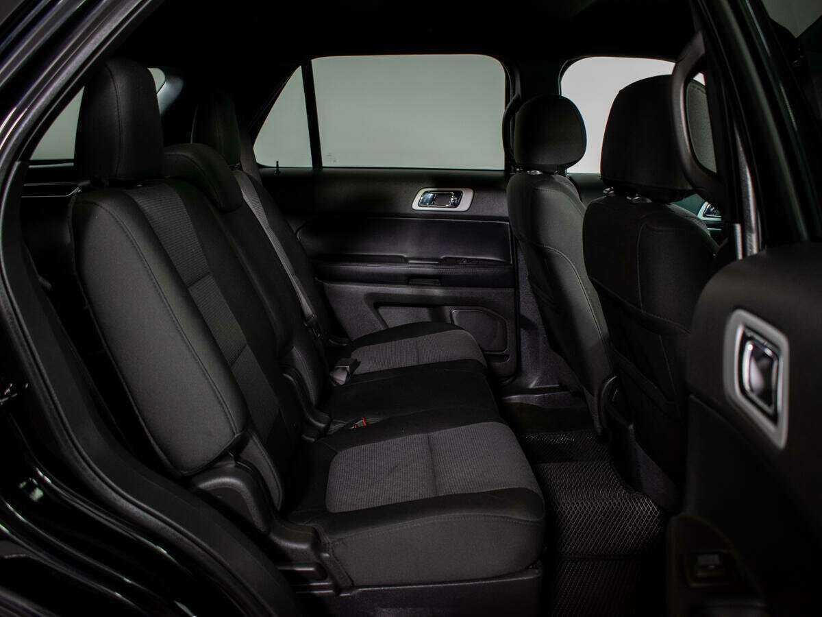 Ford Explorer б/у, 2014, Автоматическая. Фото: #6