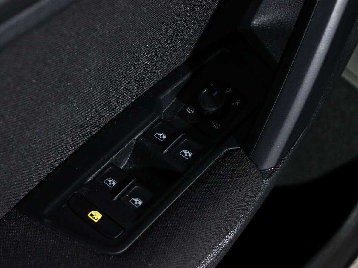 Volkswagen Tiguan б/у, 2020, Роботизированная. Фото: #15