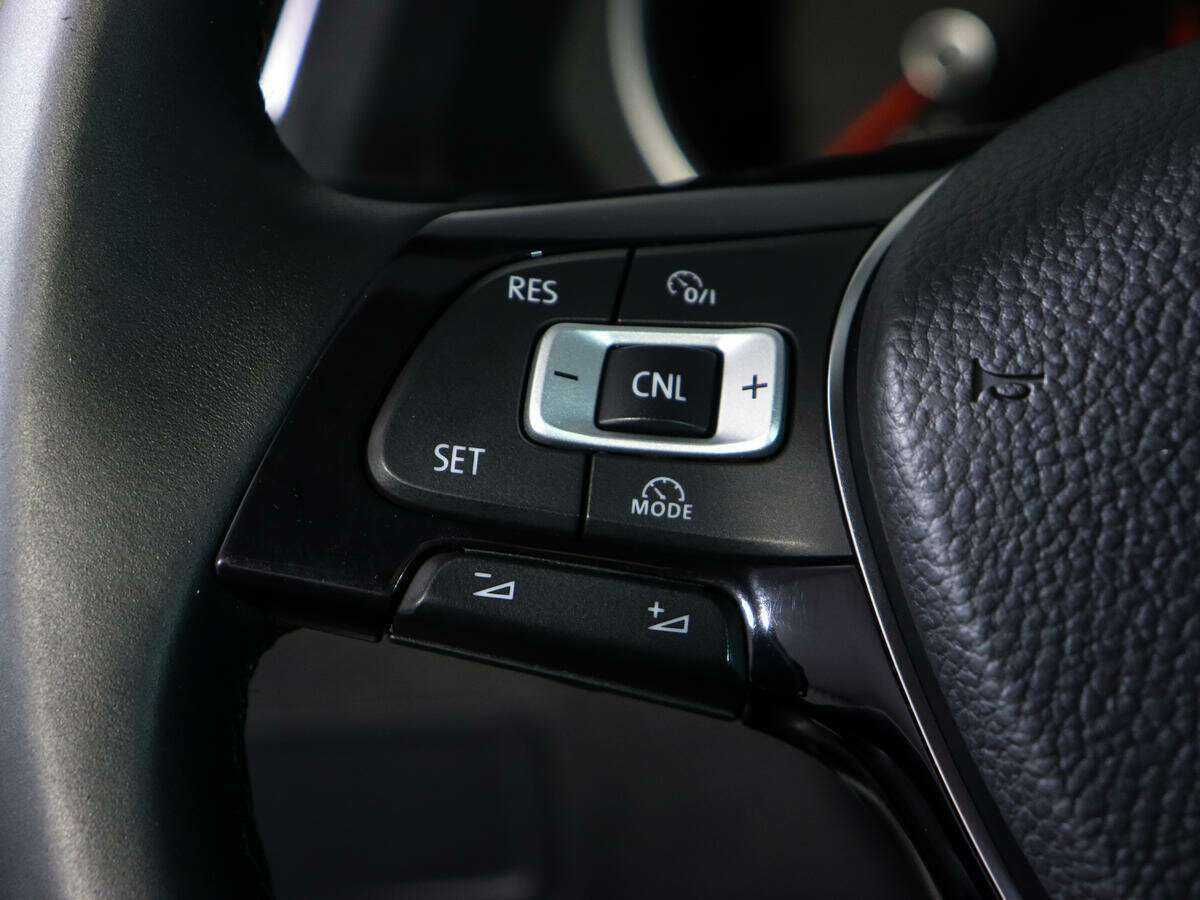 Volkswagen Tiguan б/у, 2017, Роботизированная. Фото: #14