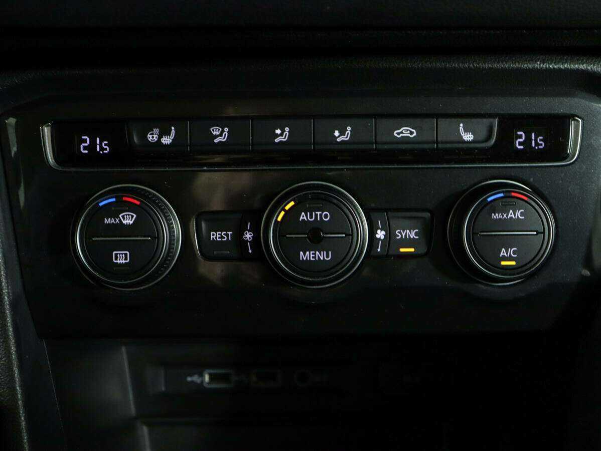 Volkswagen Tiguan б/у, 2020, Роботизированная. Фото: #17