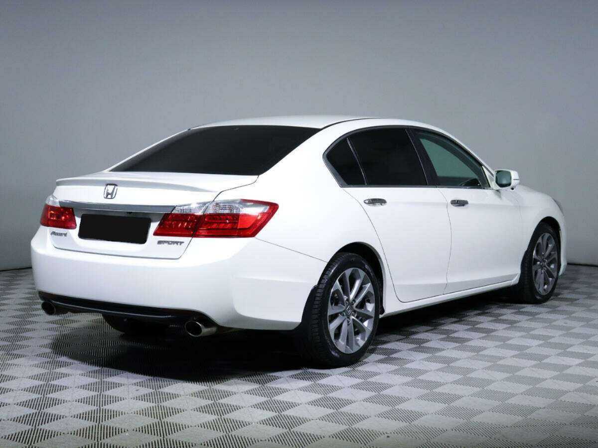 Honda Accord б/у, 2013, Автоматическая. Фото: #3