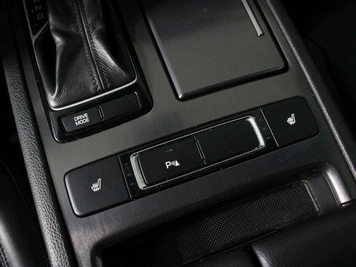 Hyundai Genesis б/у, 2014, Автоматическая. Фото: #21