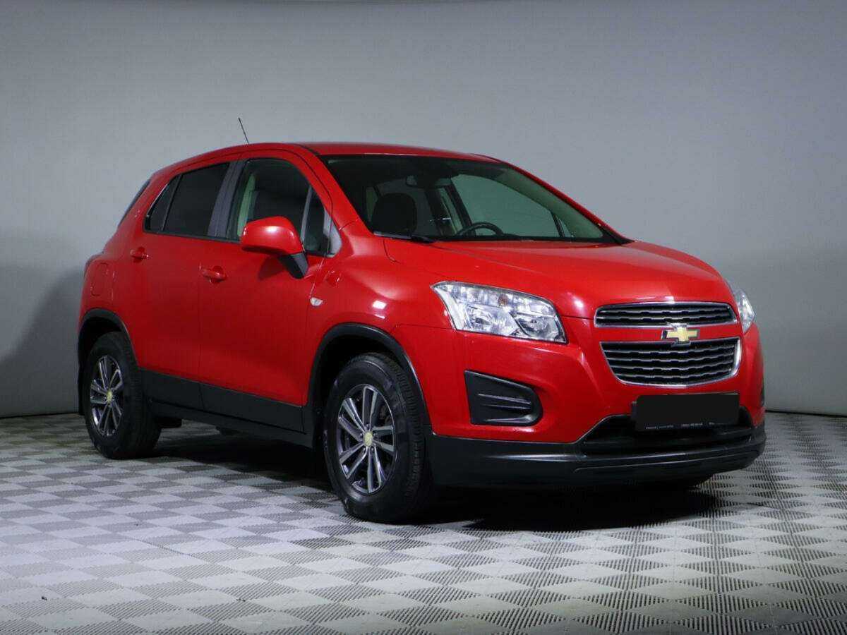 Chevrolet Tracker б/у, 2015, Механическая. Фото: #2