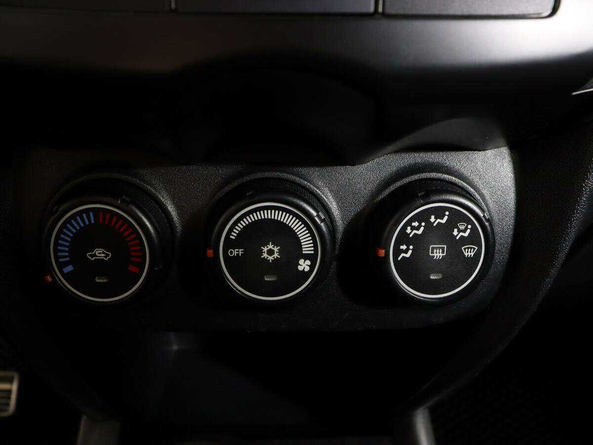 Mitsubishi ASX б/у, 2013, Вариатор. Фото: #19