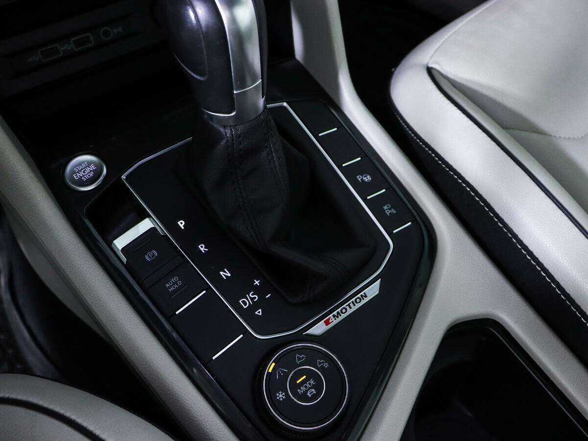 Volkswagen Tiguan б/у, 2018, Роботизированная. Фото: #18