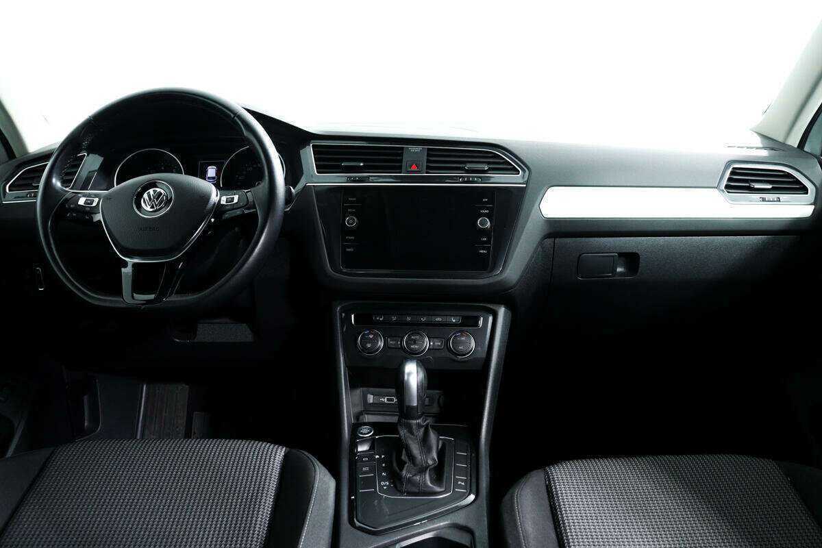 Volkswagen Tiguan б/у, 2020, Роботизированная. Фото: #10