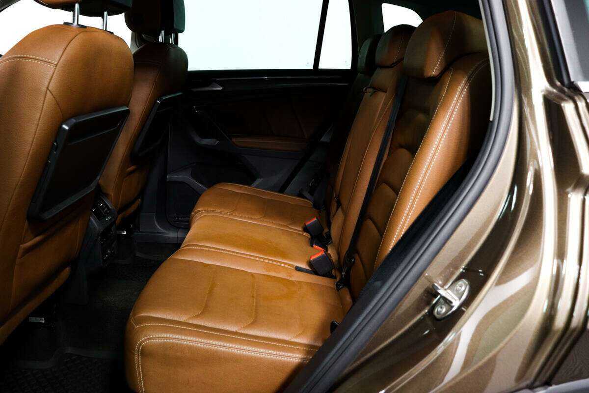 Volkswagen Tiguan б/у, 2020, Роботизированная. Фото: #11