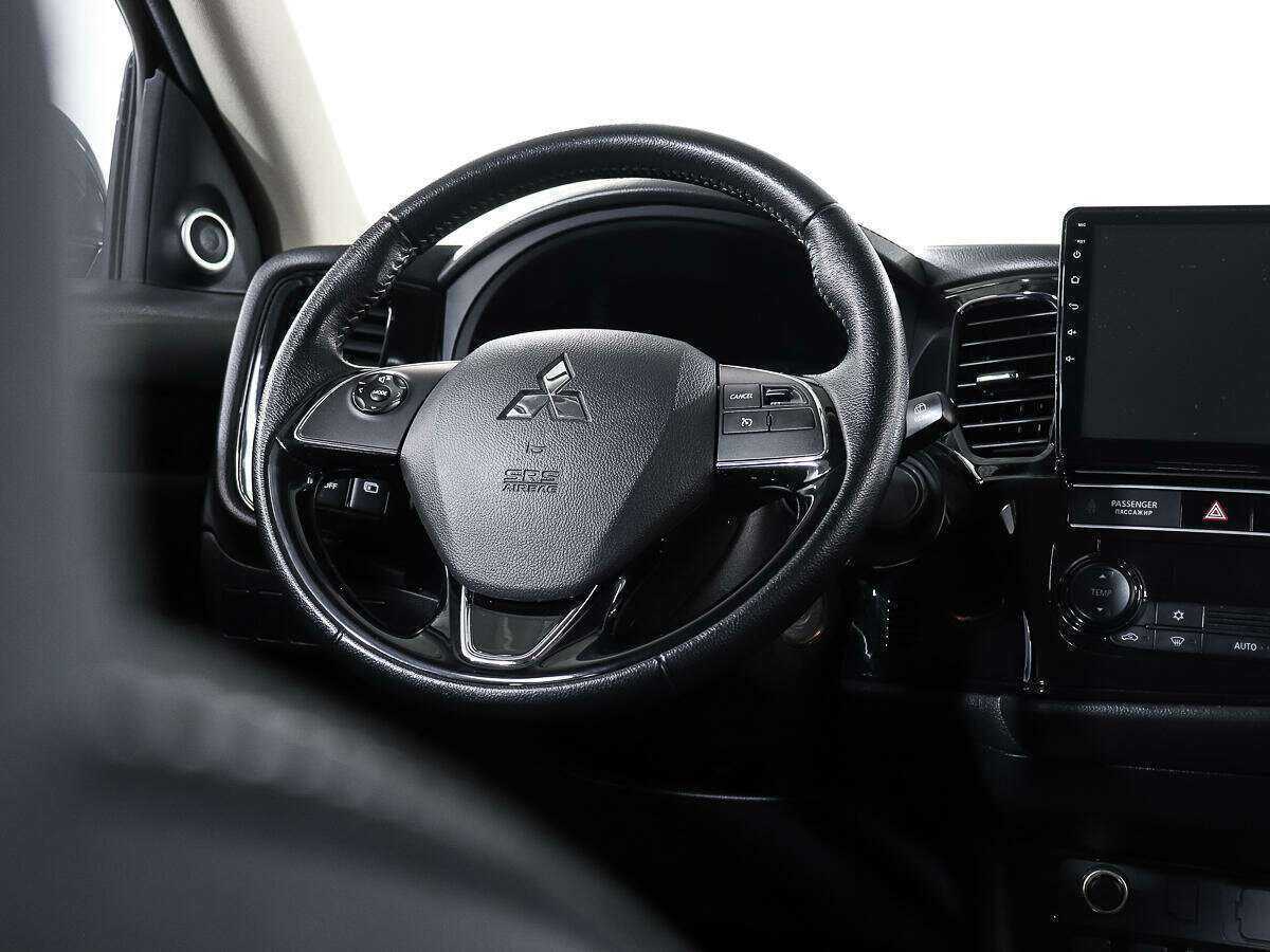 Mitsubishi Outlander б/у, 2018, Вариатор. Фото: #13