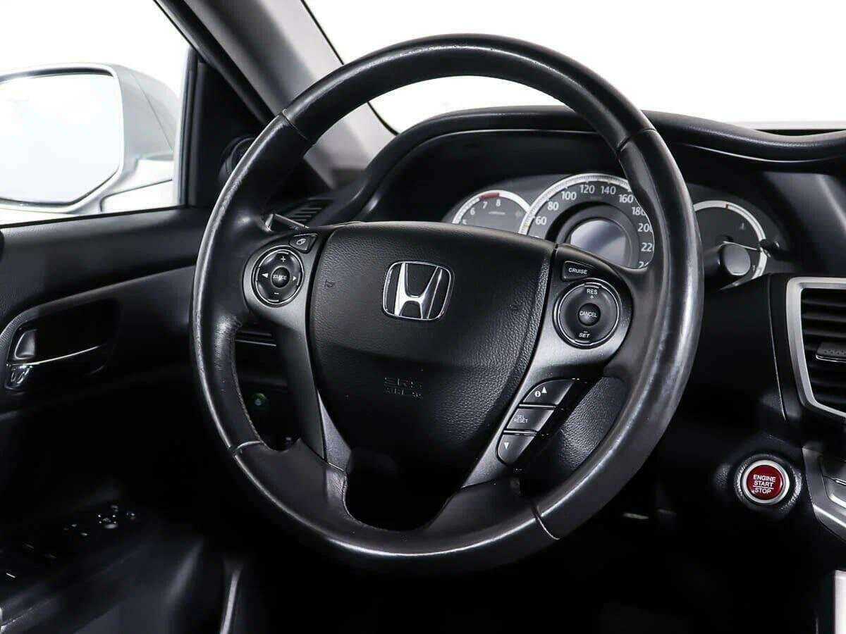 Honda Accord б/у, 2013, Автоматическая. Фото: #9