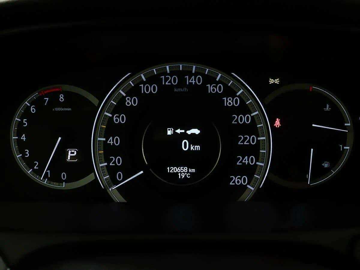 Honda Accord б/у, 2013, Автоматическая. Фото: #10