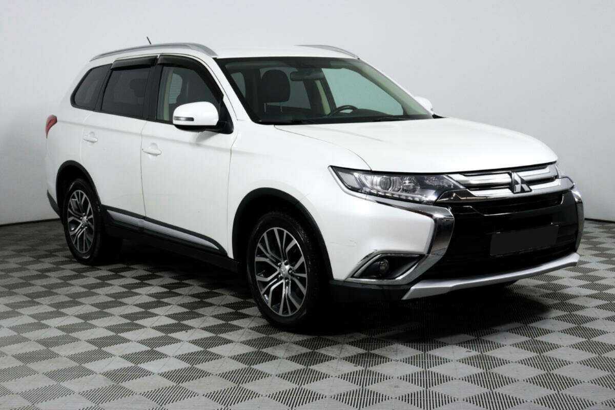 Mitsubishi Outlander б/у, 2015, Вариатор. Фото: #2