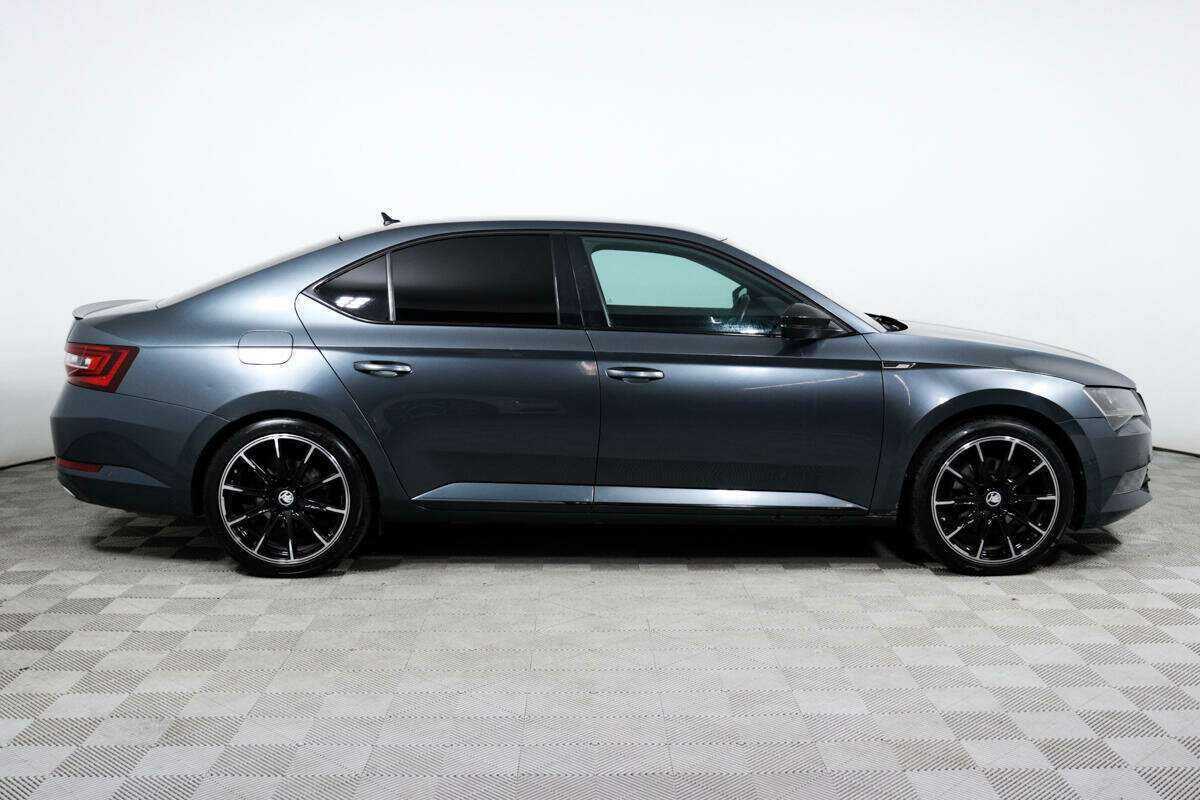 Skoda Superb б/у, 2017, Роботизированная. Фото: #3