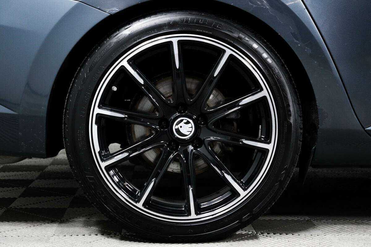 Skoda Superb б/у, 2017, Роботизированная. Фото: #13