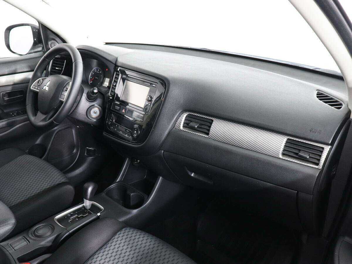 Mitsubishi Outlander б/у, 2015, Вариатор. Фото: #9