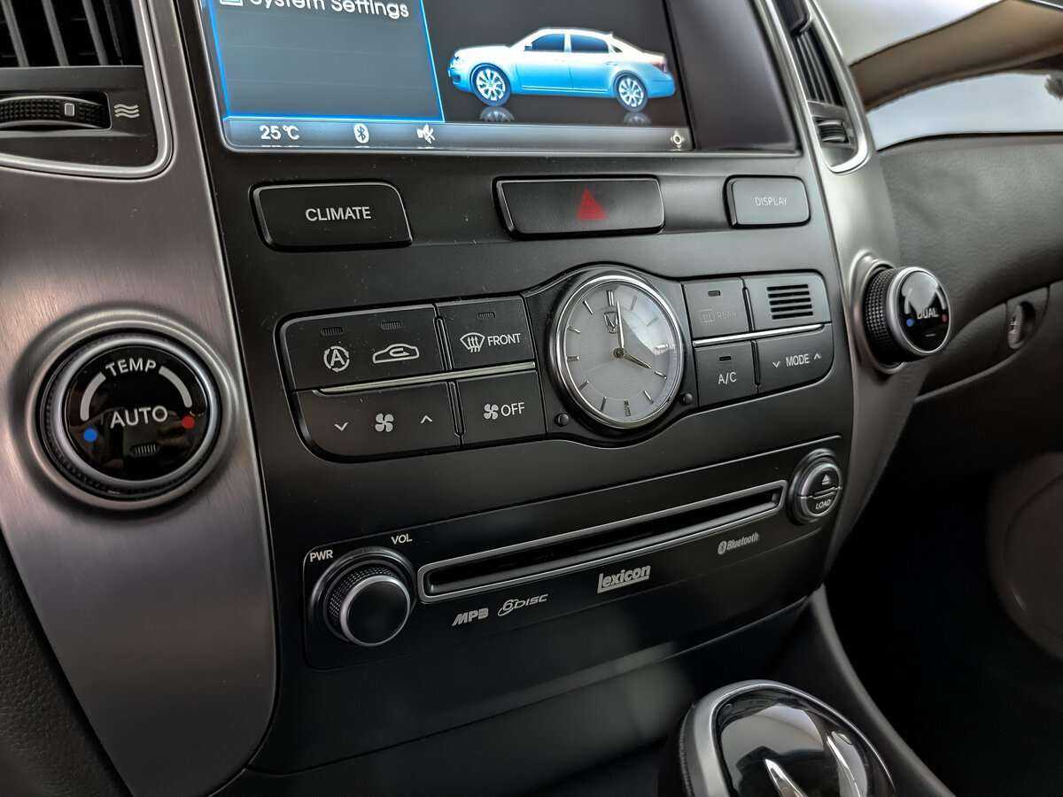 Hyundai Equus б/у, 2012, Автоматическая. Фото: #22