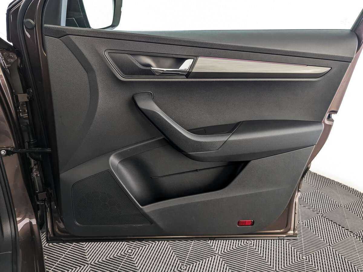 Skoda Karoq б/у, 2020, Автоматическая. Фото: #19