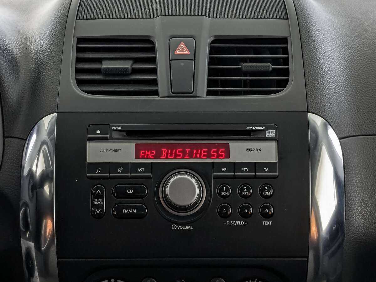 Suzuki SX4 б/у, 2014, Механическая. Фото: #12