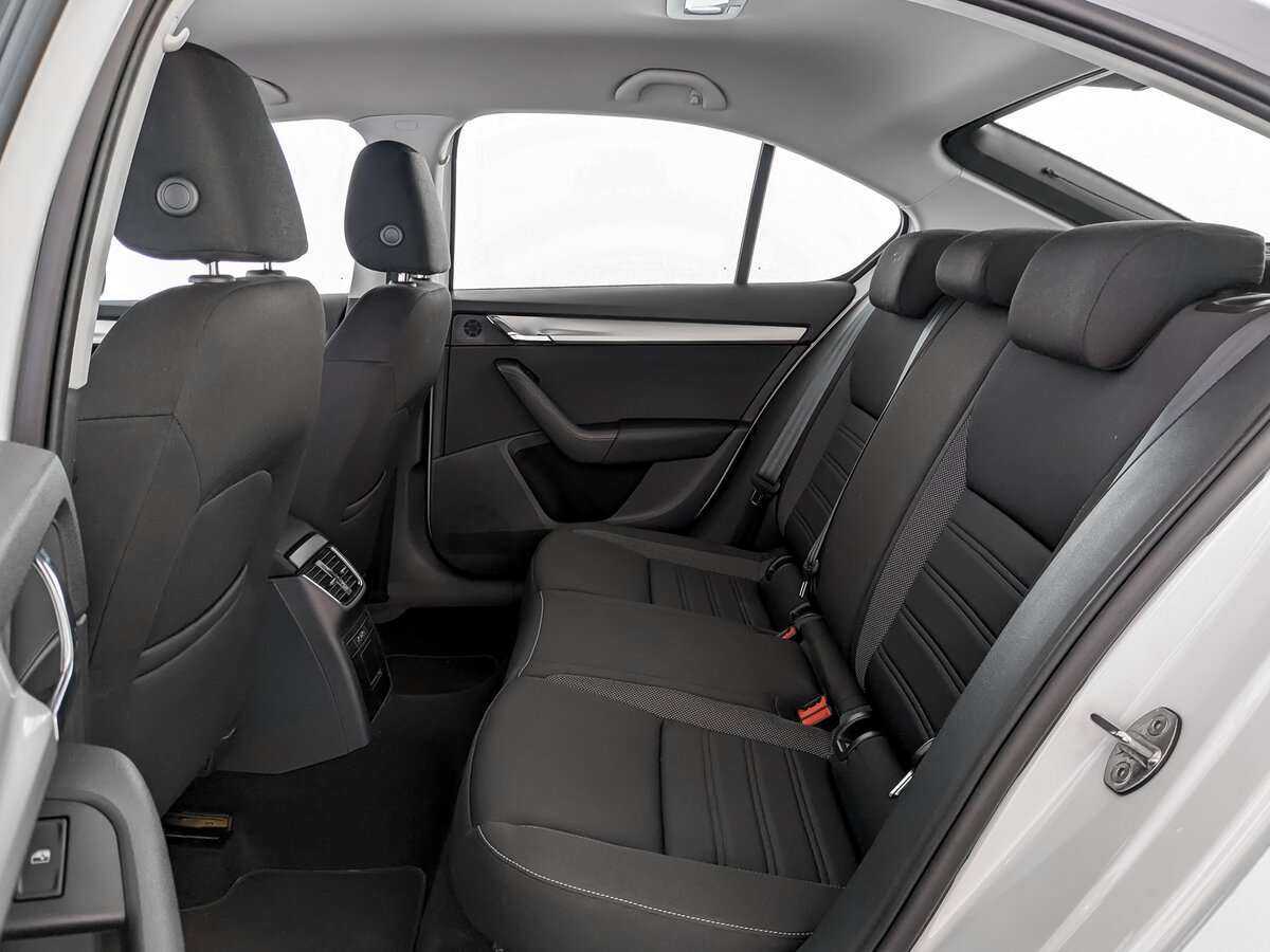 Skoda Octavia б/у, 2020, Роботизированная. Фото: #9