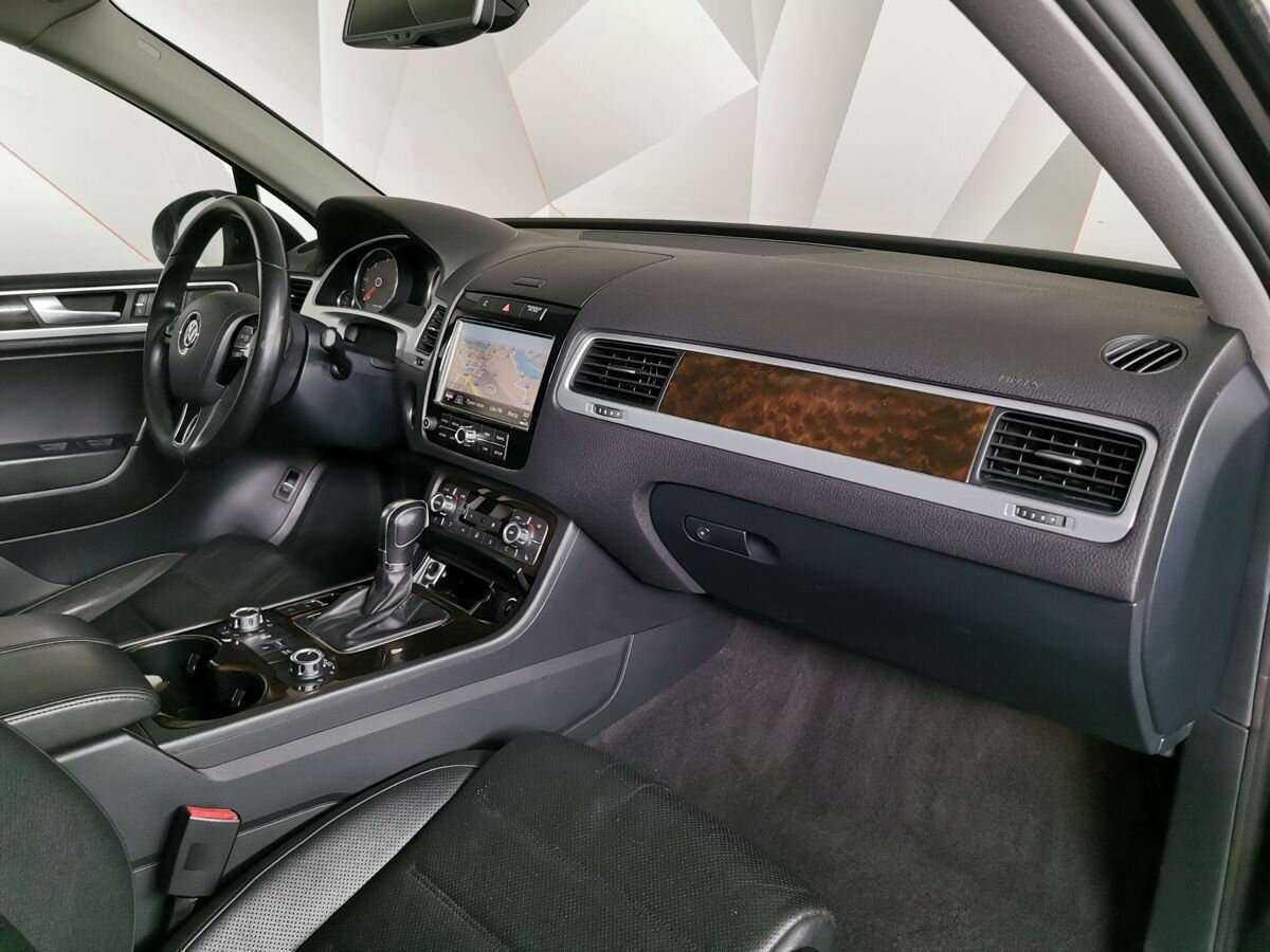 Volkswagen Touareg б/у, 2012, Автоматическая. Фото: #8