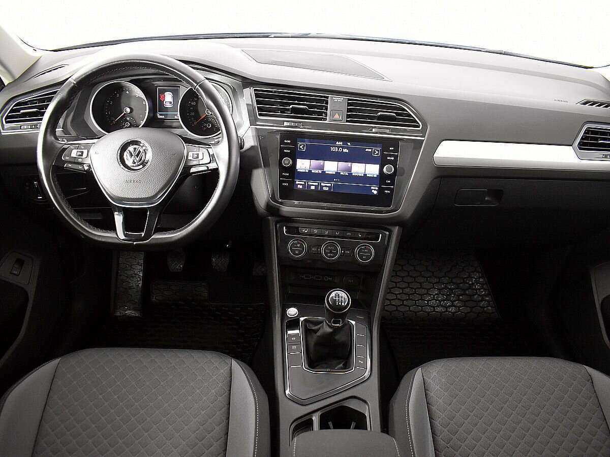 Volkswagen Tiguan б/у, 2020, Механическая. Фото: #7