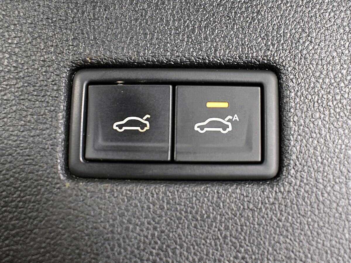 Volkswagen Tiguan б/у, 2020, Механическая. Фото: #14