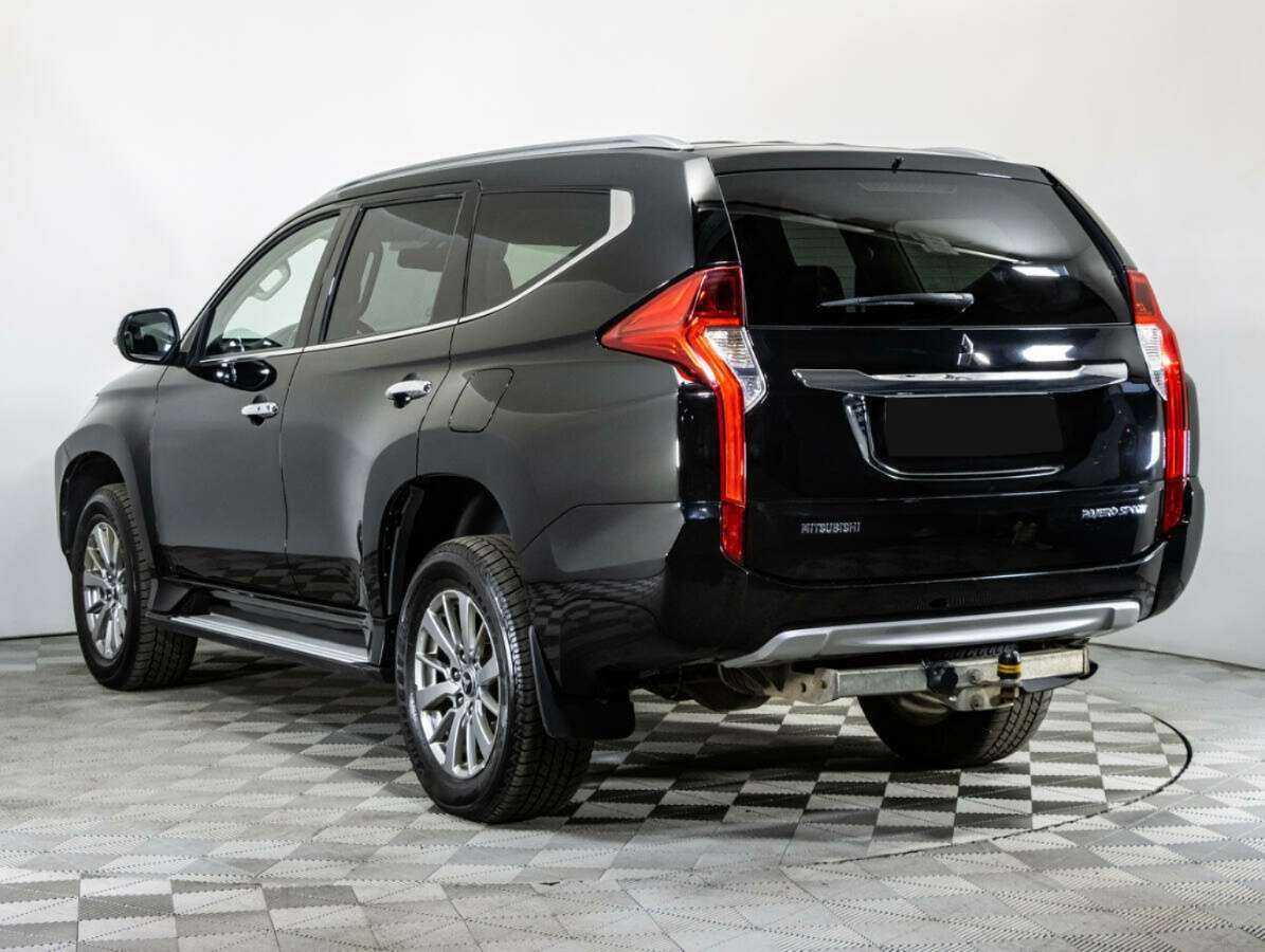Mitsubishi Pajero Sport б/у, 2017, Автоматическая. Фото: #5