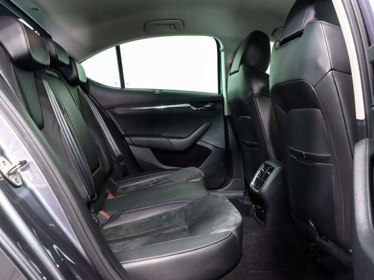 Skoda Octavia б/у, 2021, Автоматическая. Фото: #14