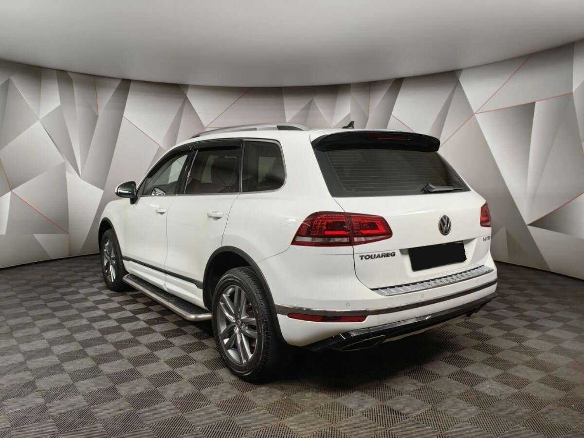 Volkswagen Touareg б/у, 2016, Автоматическая. Фото: #3