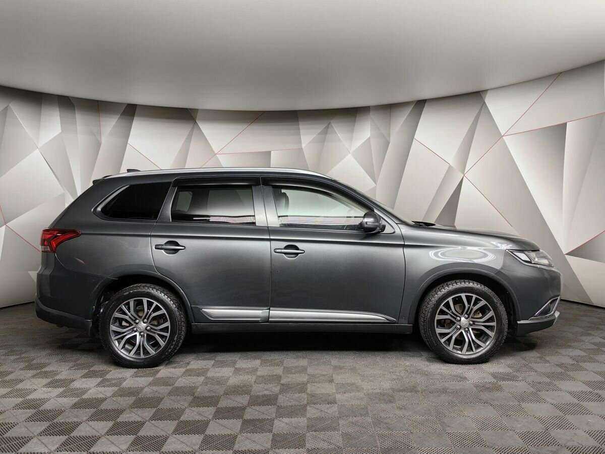 Mitsubishi Outlander б/у, 2017, Вариатор. Фото: #5